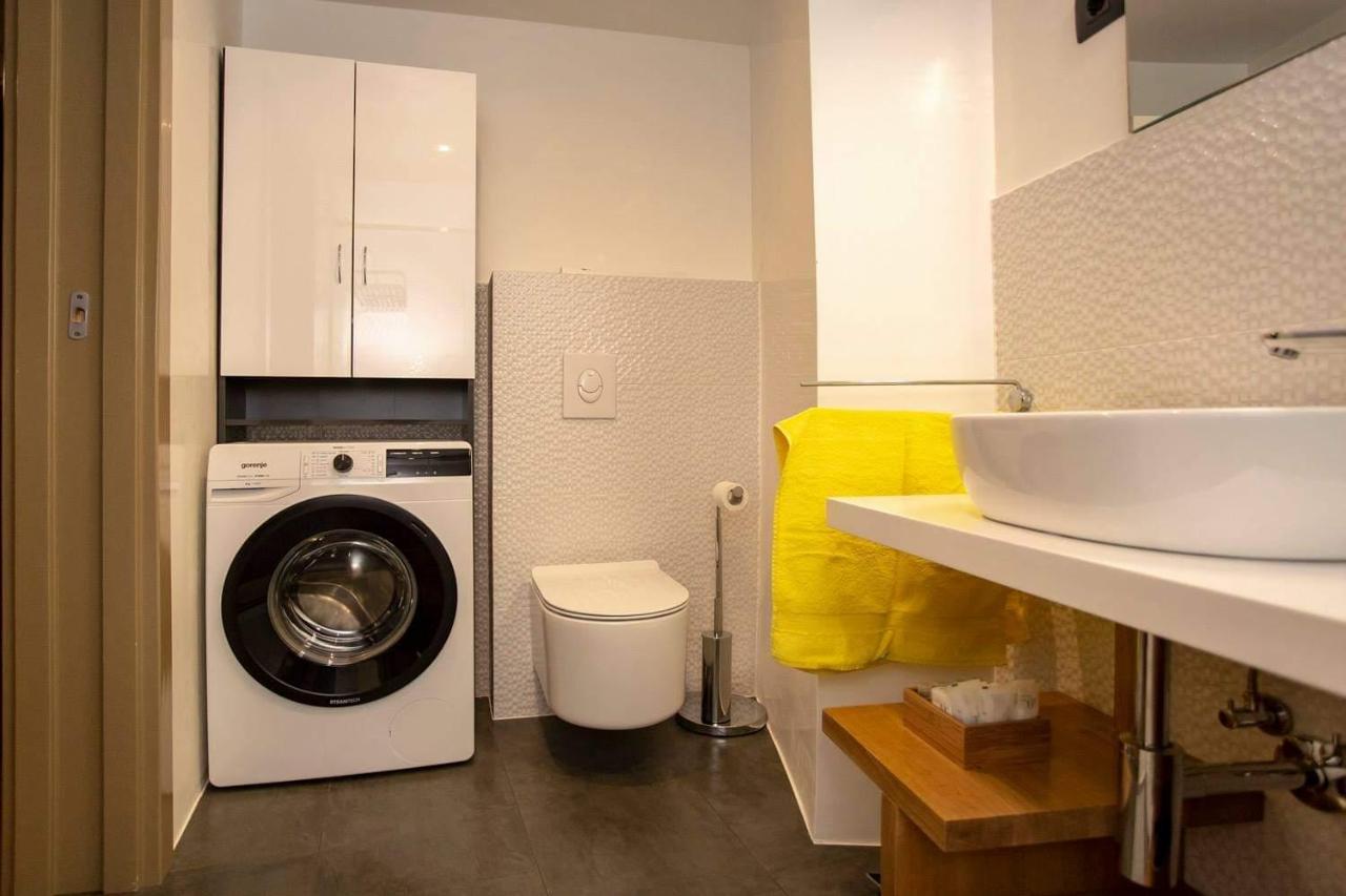 ˇdcˇ Modern Apartment Near The Church Ρόβινι Εξωτερικό φωτογραφία