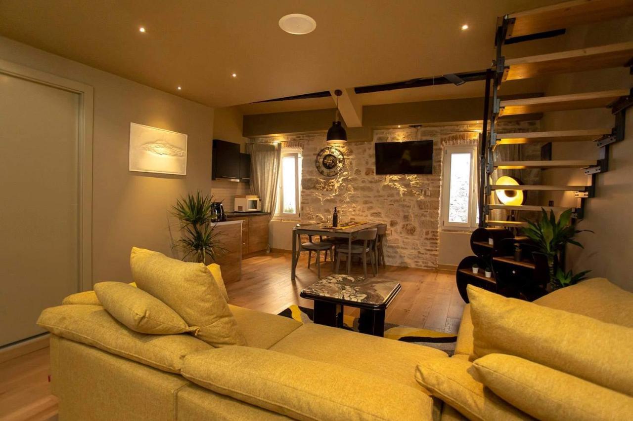 ˇdcˇ Modern Apartment Near The Church Ρόβινι Εξωτερικό φωτογραφία